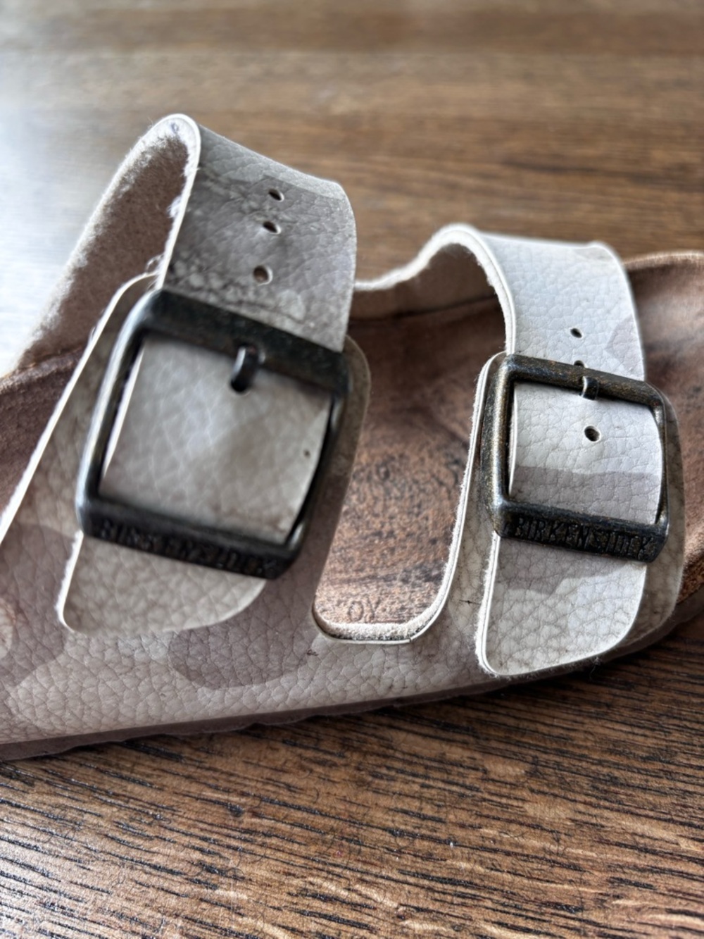 Birkenstock Arizona Off White Sandals EU 35 Distressed - Picture 7 of 8